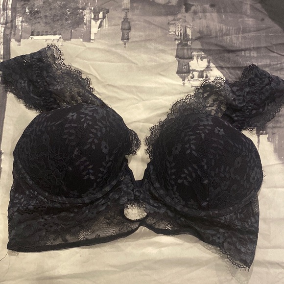 Navy blue lacy bra top - Picture 1 of 5